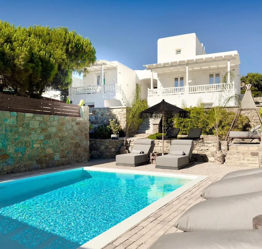 Rooms with pool on Mykonos